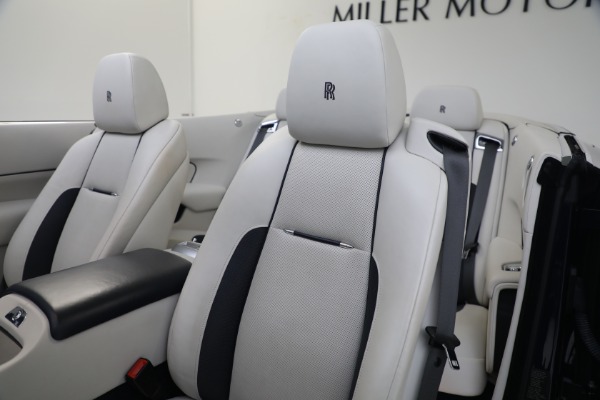 Used 2017 Rolls-Royce Dawn for sale $244,900 at Aston Martin of Greenwich in Greenwich CT 06830 25