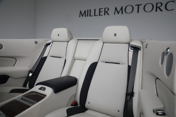 Used 2017 Rolls-Royce Dawn for sale $244,900 at Aston Martin of Greenwich in Greenwich CT 06830 27