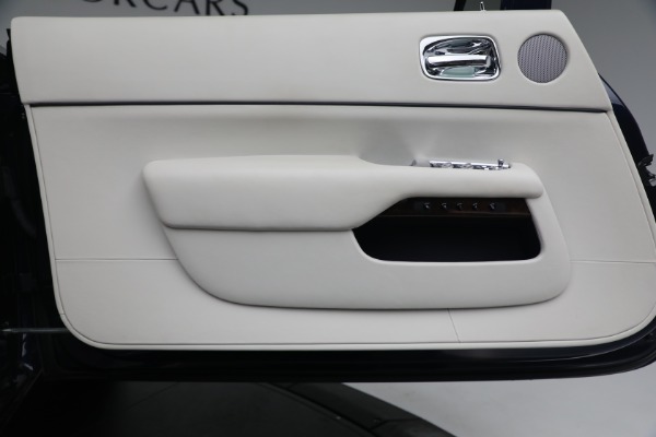 Used 2017 Rolls-Royce Dawn for sale $244,900 at Aston Martin of Greenwich in Greenwich CT 06830 28