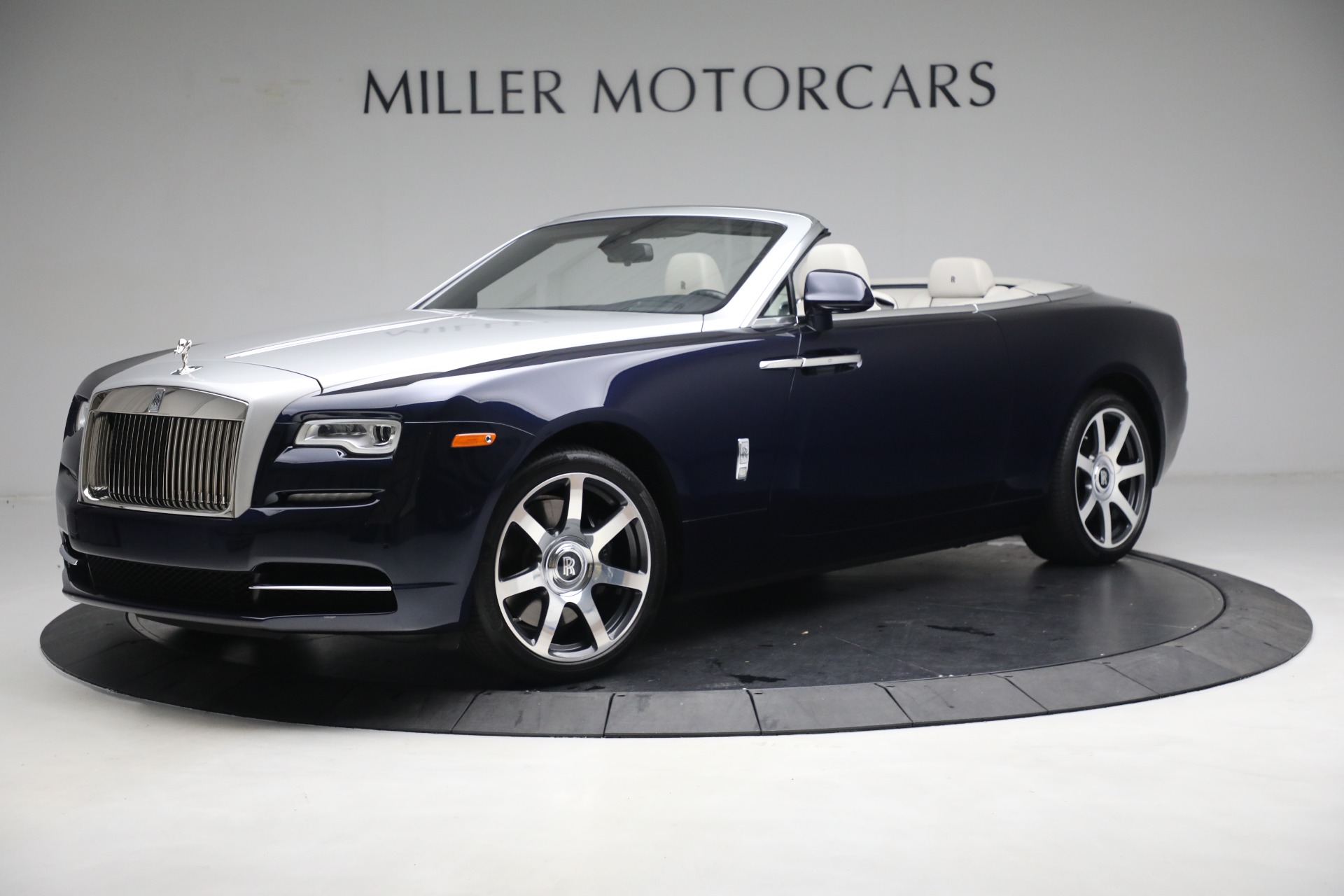 Used 2017 Rolls-Royce Dawn for sale Sold at Aston Martin of Greenwich in Greenwich CT 06830 1