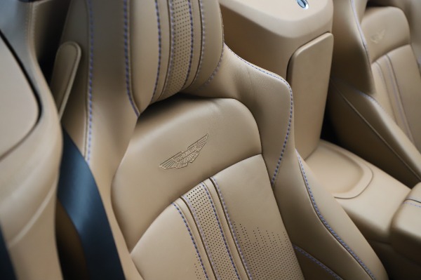 New 2021 Aston Martin Vantage Roadster for sale Sold at Aston Martin of Greenwich in Greenwich CT 06830 21