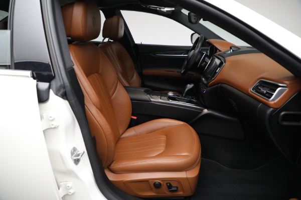 Used 2020 Maserati Ghibli S Q4 for sale Sold at Aston Martin of Greenwich in Greenwich CT 06830 28