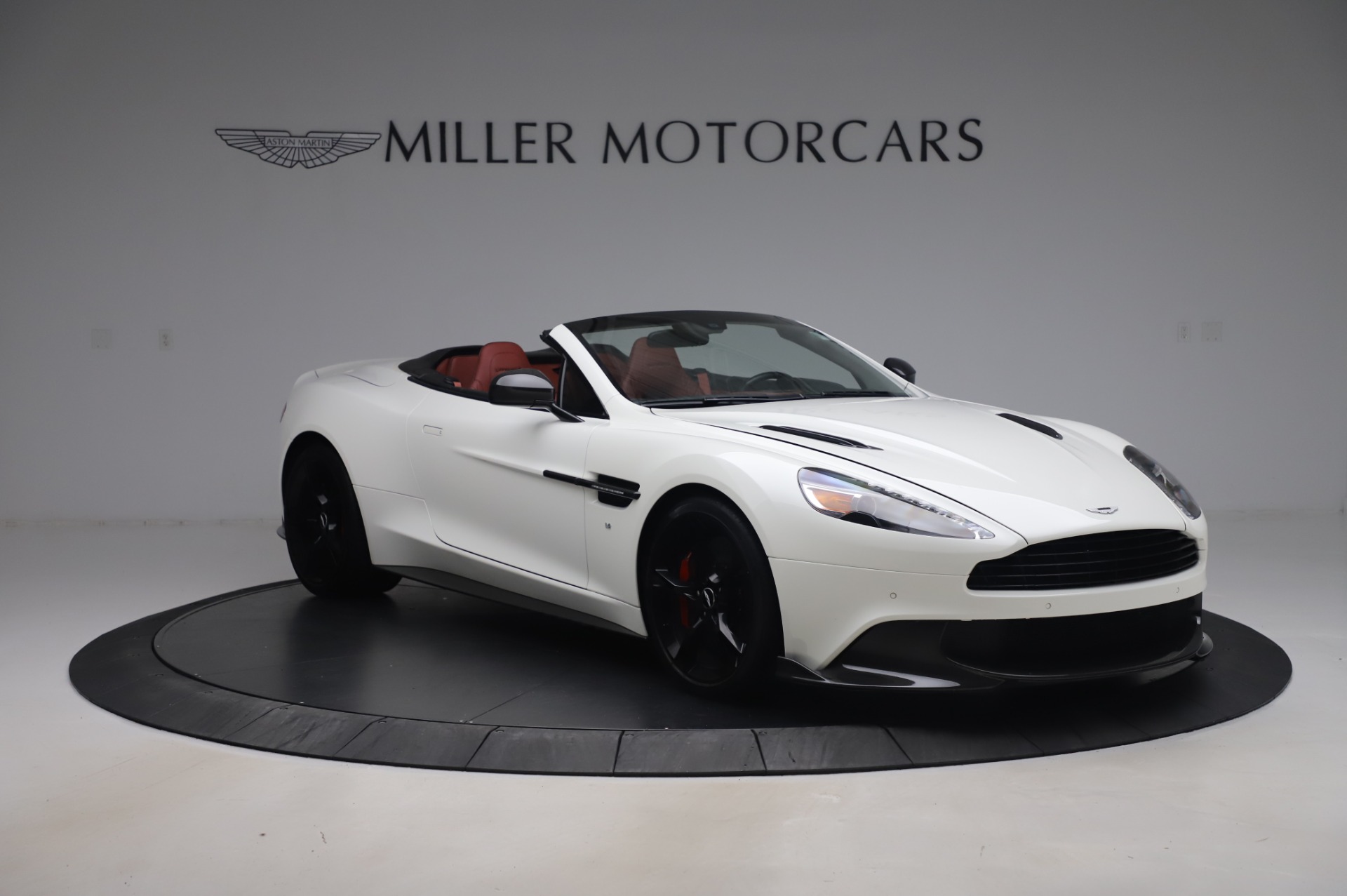 Pre Owned 18 Aston Martin Vanquish S Volante For Sale 179 900 Aston Martin Of Greenwich Stock 7858