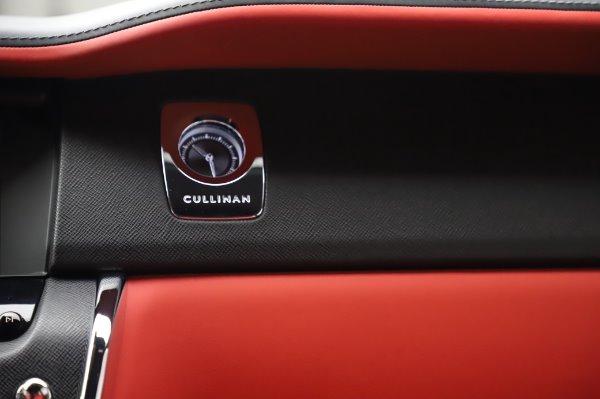 New 2020 Rolls-Royce Cullinan for sale Sold at Aston Martin of Greenwich in Greenwich CT 06830 21