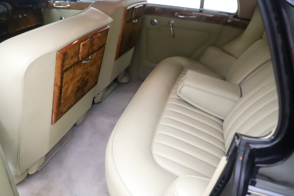 Used 1965 Rolls-Royce Silver Cloud III for sale Sold at Aston Martin of Greenwich in Greenwich CT 06830 19