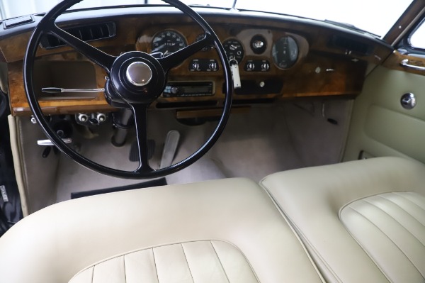 Used 1965 Rolls-Royce Silver Cloud III for sale Sold at Aston Martin of Greenwich in Greenwich CT 06830 21