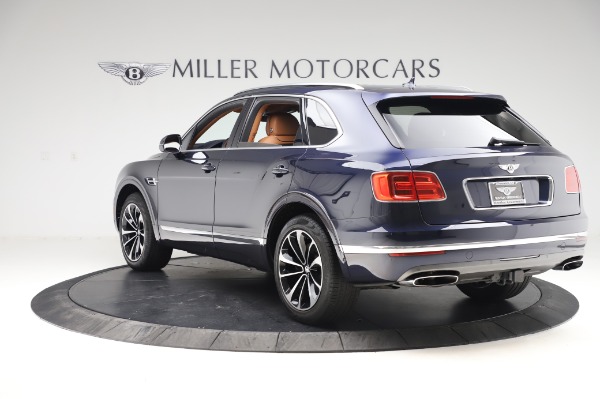 Used 2018 Bentley Bentayga W12 Signature Edition for sale Sold at Aston Martin of Greenwich in Greenwich CT 06830 5