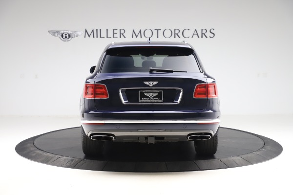 Used 2018 Bentley Bentayga W12 Signature Edition for sale Sold at Aston Martin of Greenwich in Greenwich CT 06830 6