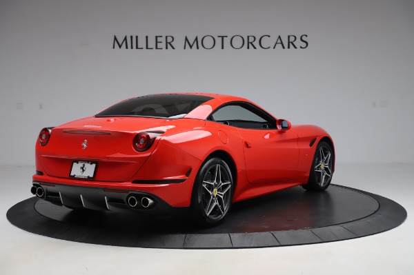 Used 2017 Ferrari California T for sale Sold at Aston Martin of Greenwich in Greenwich CT 06830 16