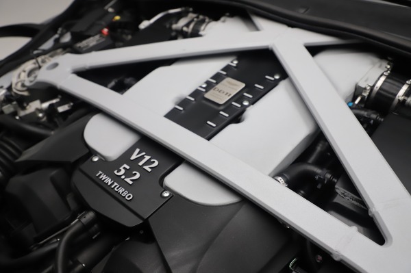 Used 2017 Aston Martin DB11 V12 Coupe for sale $149,900 at Aston Martin of Greenwich in Greenwich CT 06830 24