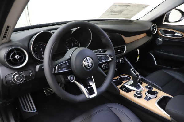 New 2020 Alfa Romeo Giulia Ti Lusso Q4 for sale Sold at Miller Motorcars Aston Martin in Greenwich CT 06830 17
