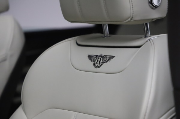 Used 2018 Bentley Bentayga Onyx Edition for sale Call for price at Aston Martin of Greenwich in Greenwich CT 06830 20