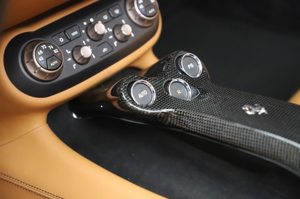 Used 2014 Ferrari California 30 for sale Sold at Aston Martin of Greenwich in Greenwich CT 06830 28