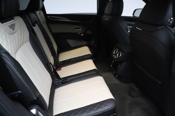 Used 2020 Bentley Bentayga V8 for sale $189,900 at Aston Martin of Greenwich in Greenwich CT 06830 24