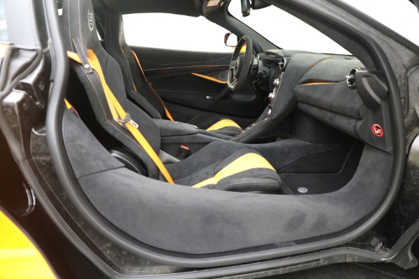 Used 2021 McLaren 720S LM Edition for sale $369,900 at Aston Martin of Greenwich in Greenwich CT 06830 25