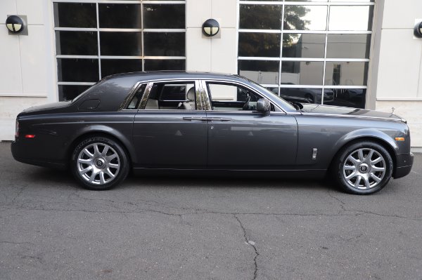 Used 2014 Rolls-Royce Phantom for sale Sold at Aston Martin of Greenwich in Greenwich CT 06830 11