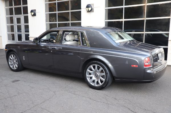 Used 2014 Rolls-Royce Phantom for sale Sold at Aston Martin of Greenwich in Greenwich CT 06830 9