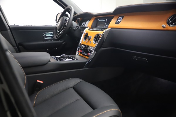 New 2021 Rolls-Royce Cullinan for sale $372,725 at Aston Martin of Greenwich in Greenwich CT 06830 18