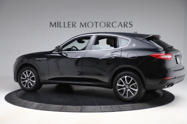 Used 2017 Maserati Levante Q4 for sale Sold at Aston Martin of Greenwich in Greenwich CT 06830 5