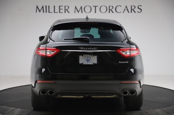 Used 2017 Maserati Levante Q4 for sale Sold at Aston Martin of Greenwich in Greenwich CT 06830 7