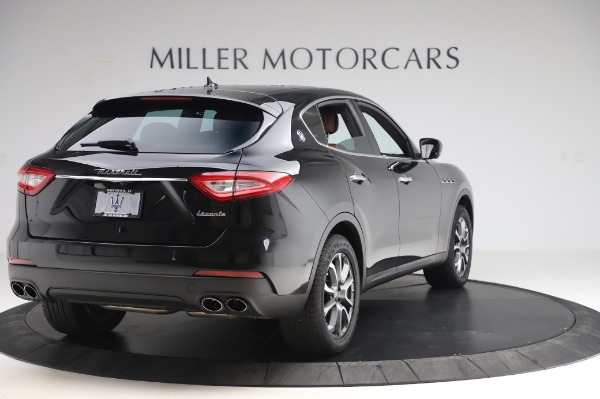 Used 2017 Maserati Levante Q4 for sale Sold at Aston Martin of Greenwich in Greenwich CT 06830 8