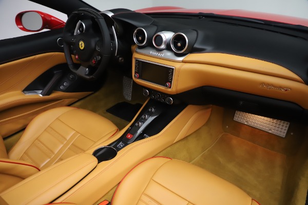 Used 2016 Ferrari California T for sale Sold at Aston Martin of Greenwich in Greenwich CT 06830 24