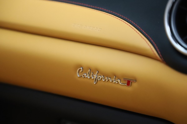 Used 2016 Ferrari California T for sale Sold at Aston Martin of Greenwich in Greenwich CT 06830 28
