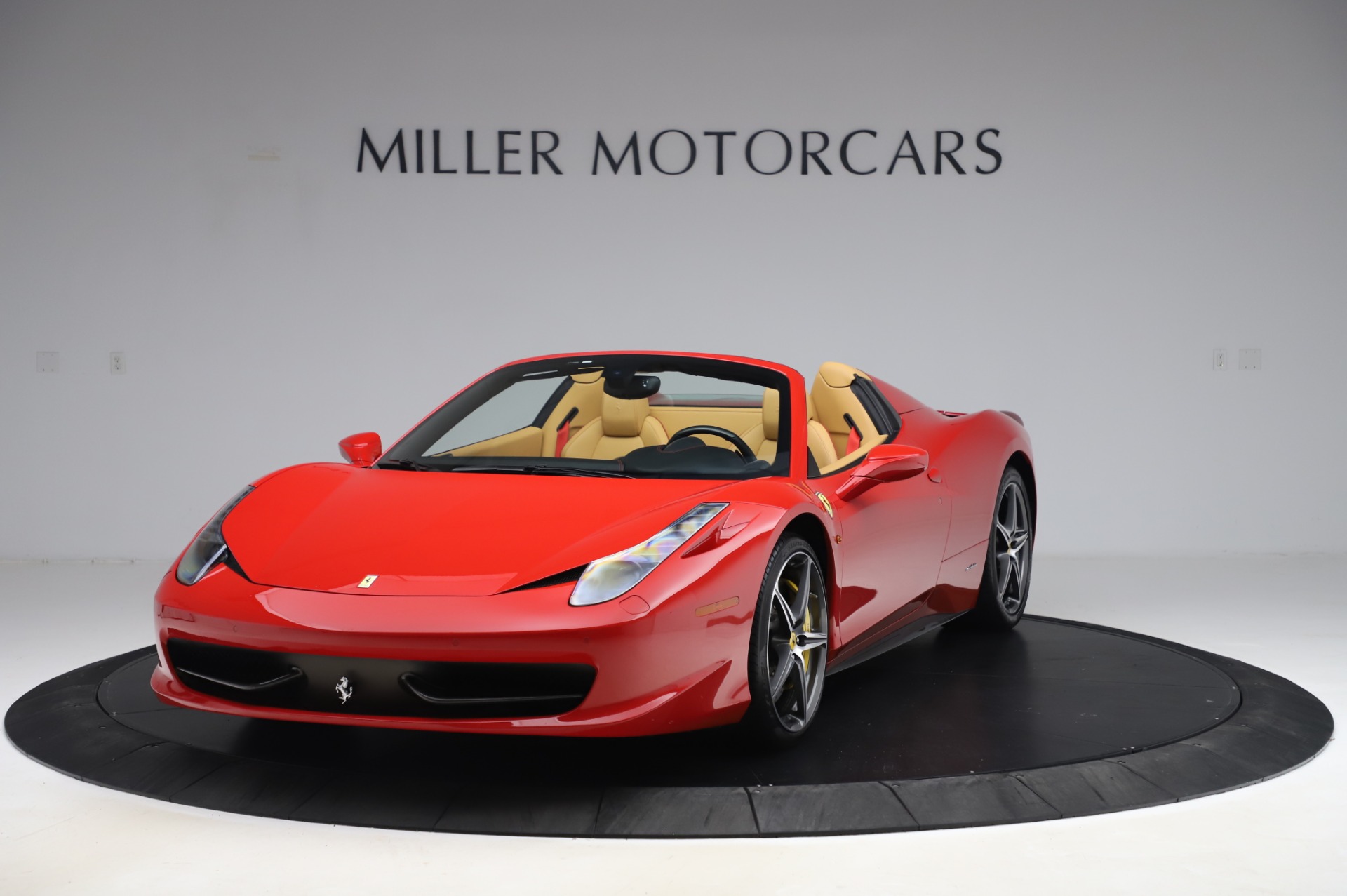 Used 2013 Ferrari 458 Spider for sale Sold at Aston Martin of Greenwich in Greenwich CT 06830 1