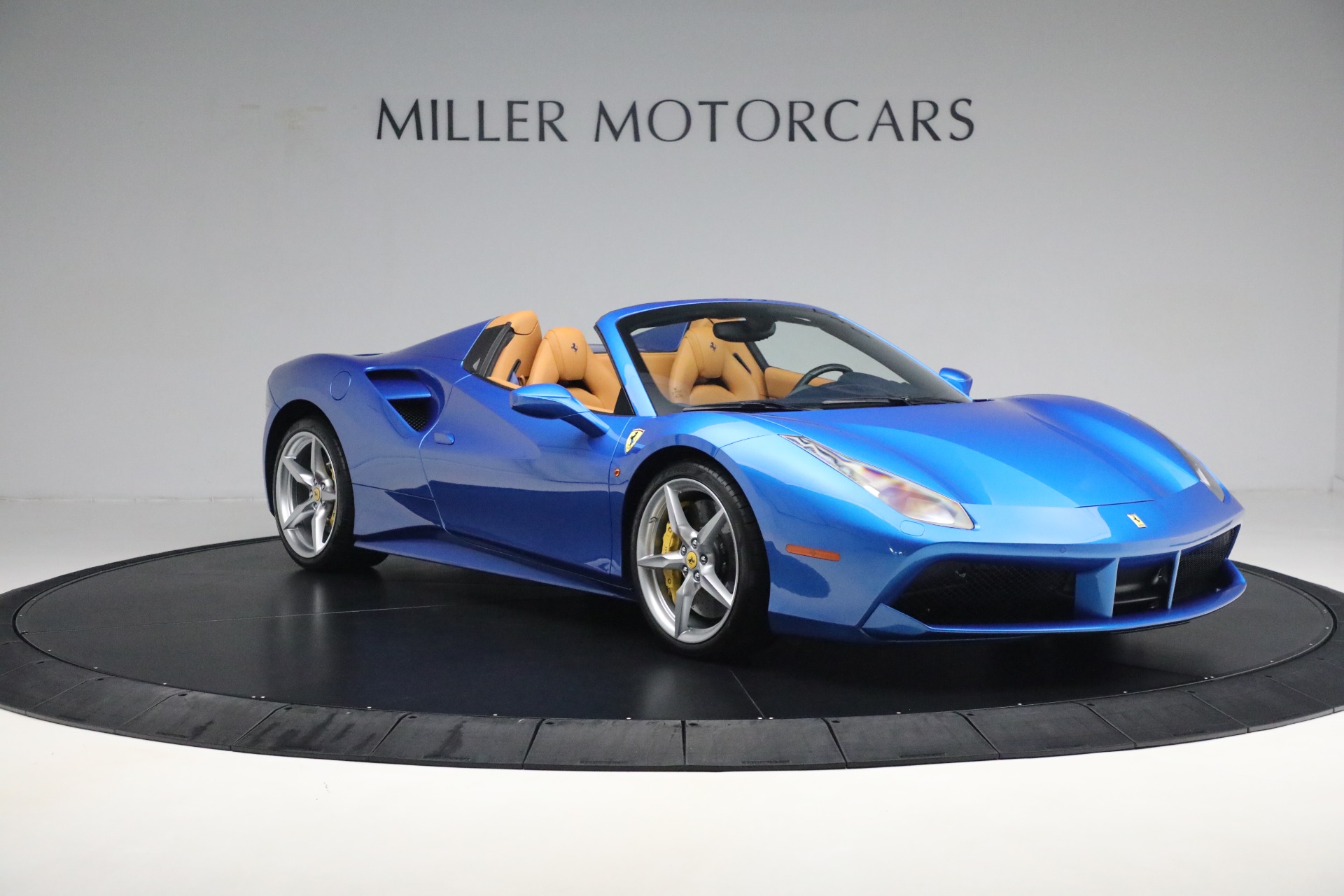 san　ブルーカーペット16p Pre-Owned 2017 Ferrari 488 Spider For Sale (Special Pricing