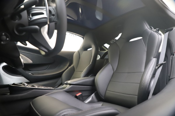 Used 2020 McLaren GT Luxe for sale Sold at Aston Martin of Greenwich in Greenwich CT 06830 16