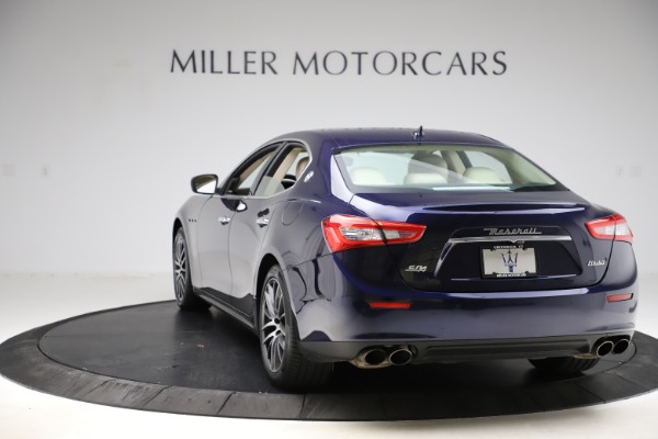 Used 2017 Maserati Ghibli S Q4 for sale Sold at Aston Martin of Greenwich in Greenwich CT 06830 5