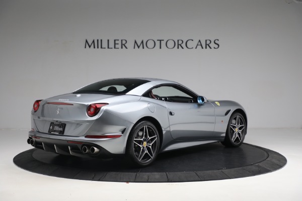 Used 2017 Ferrari California T for sale $144,900 at Aston Martin of Greenwich in Greenwich CT 06830 16