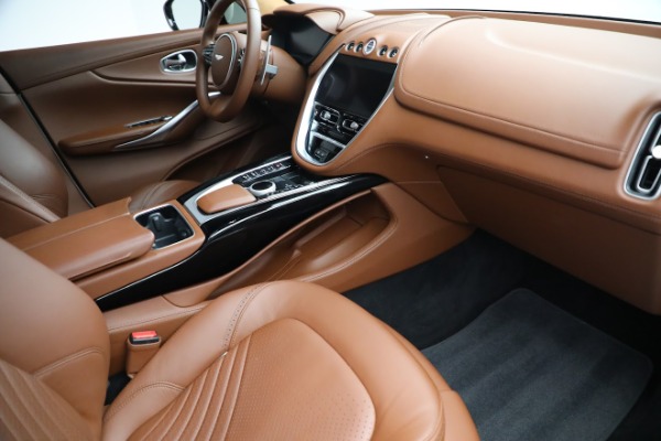 Used 2021 Aston Martin DBX for sale $181,900 at Aston Martin of Greenwich in Greenwich CT 06830 20