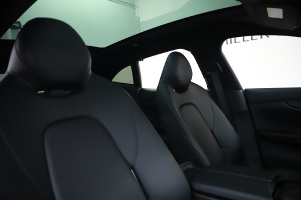 New 2021 Aston Martin DBX SUV for sale $194,486 at Aston Martin of Greenwich in Greenwich CT 06830 20
