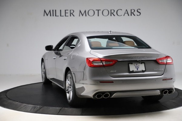 Used 2017 Maserati Quattroporte S Q4 GranLusso for sale Sold at Aston Martin of Greenwich in Greenwich CT 06830 5