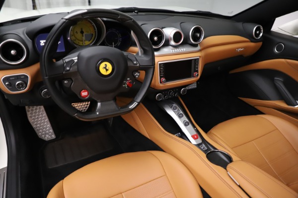 Used 2018 Ferrari California T for sale $169,900 at Aston Martin of Greenwich in Greenwich CT 06830 17
