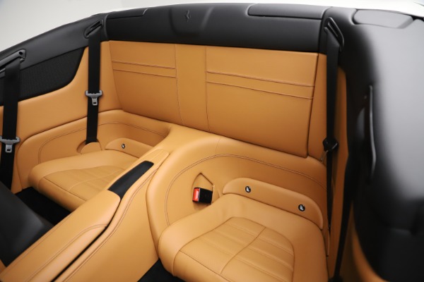 Used 2018 Ferrari California T for sale $169,900 at Aston Martin of Greenwich in Greenwich CT 06830 22