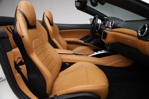 Used 2018 Ferrari California T for sale $169,900 at Aston Martin of Greenwich in Greenwich CT 06830 24