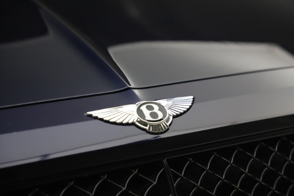 Used 2018 Bentley Bentayga W12 Signature for sale Sold at Aston Martin of Greenwich in Greenwich CT 06830 14