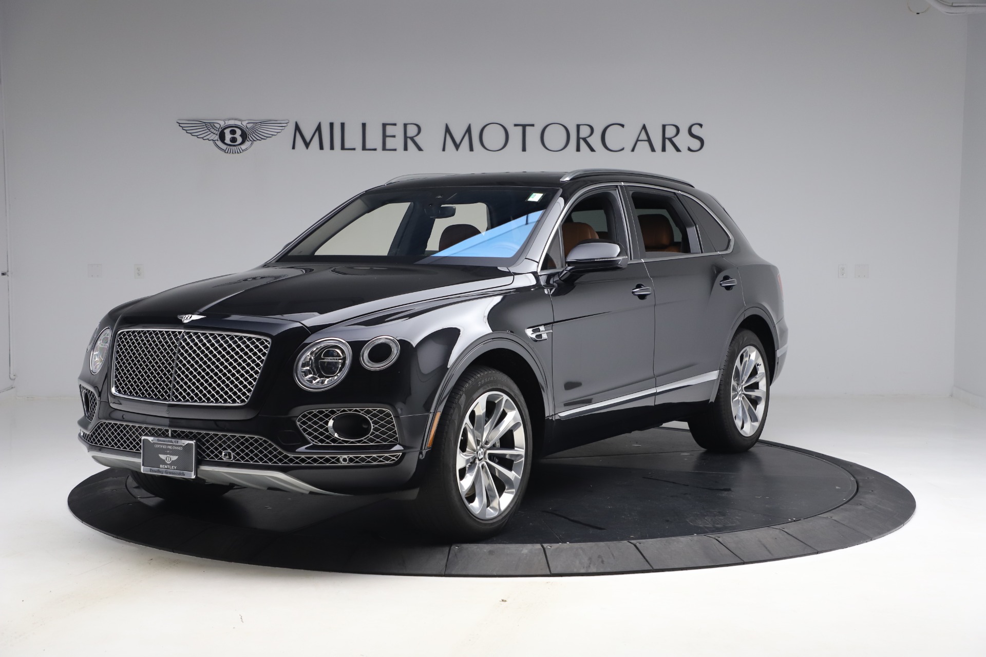 Used 2017 Bentley Bentayga W12 for sale Sold at Aston Martin of Greenwich in Greenwich CT 06830 1