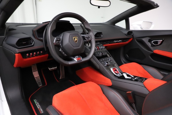 Used 2016 Lamborghini Huracan LP 610-4 Spyder for sale Sold at Miller Motorcars Aston Martin in Greenwich CT 06830 20