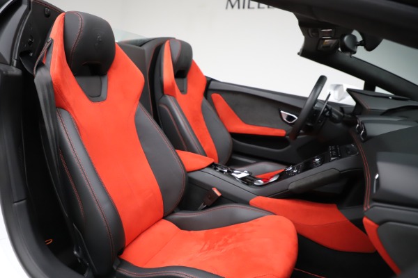 Used 2016 Lamborghini Huracan LP 610-4 Spyder for sale Sold at Miller Motorcars Aston Martin in Greenwich CT 06830 23