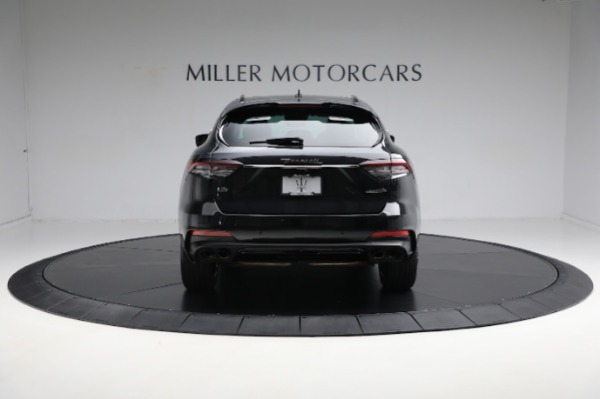 Used 2021 Maserati Levante Q4 GranSport for sale Sold at Aston Martin of Greenwich in Greenwich CT 06830 10