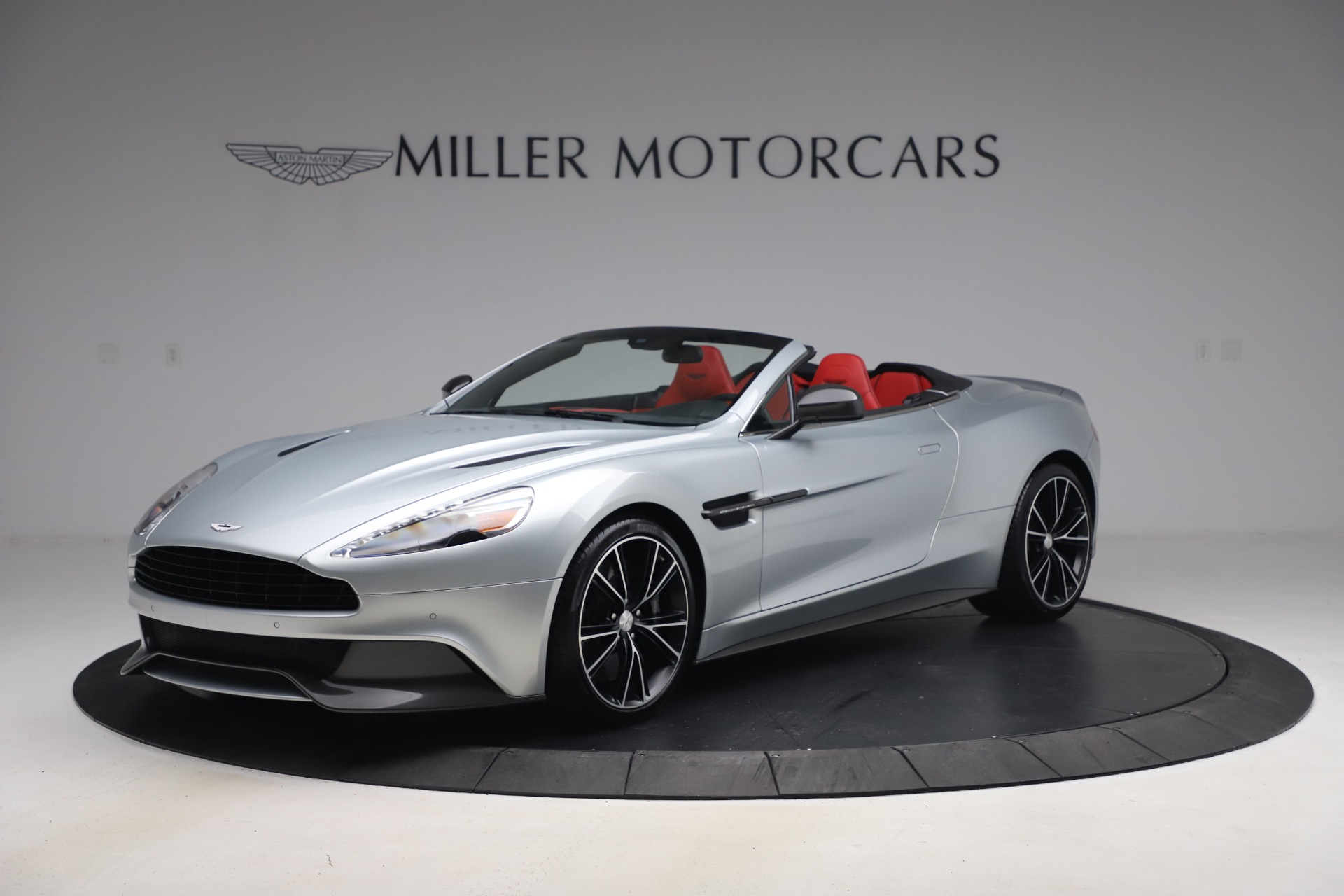 Used 2014 Aston Martin Vanquish Volante for sale Sold at Aston Martin of Greenwich in Greenwich CT 06830 1