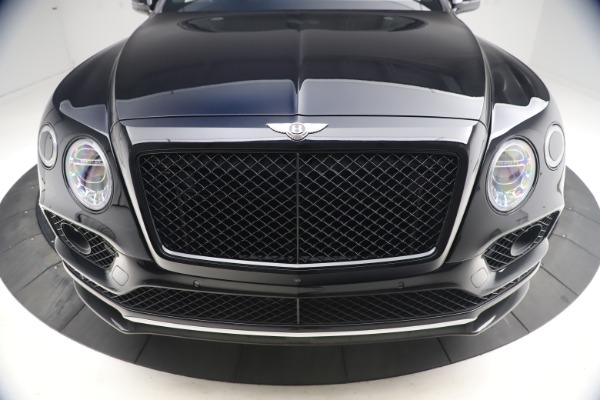 Used 2018 Bentley Bentayga Black Edition for sale $169,900 at Aston Martin of Greenwich in Greenwich CT 06830 13