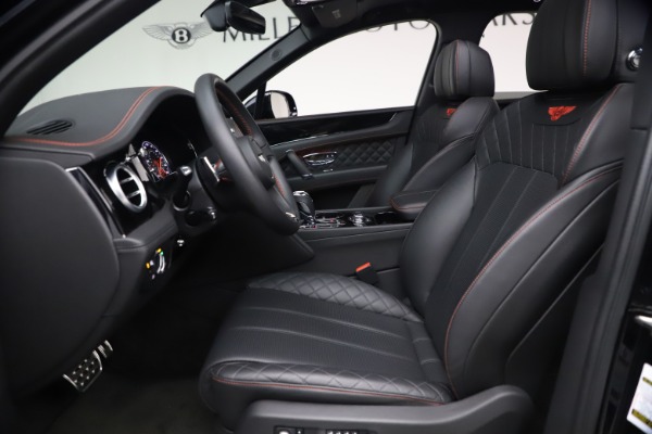 Used 2018 Bentley Bentayga Black Edition for sale $169,900 at Aston Martin of Greenwich in Greenwich CT 06830 18