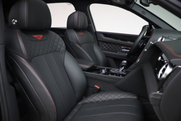 Used 2018 Bentley Bentayga Black Edition for sale $169,900 at Aston Martin of Greenwich in Greenwich CT 06830 26