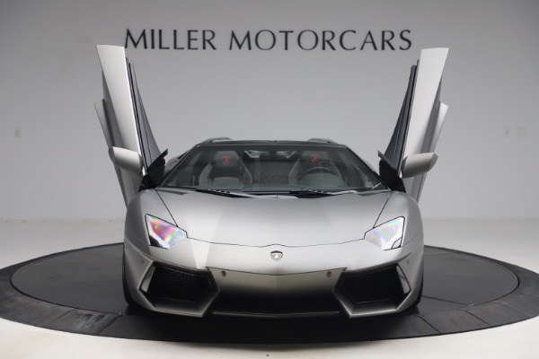 Used 2015 Lamborghini Aventador Roadster LP 700-4 for sale $349,900 at Aston Martin of Greenwich in Greenwich CT 06830 12