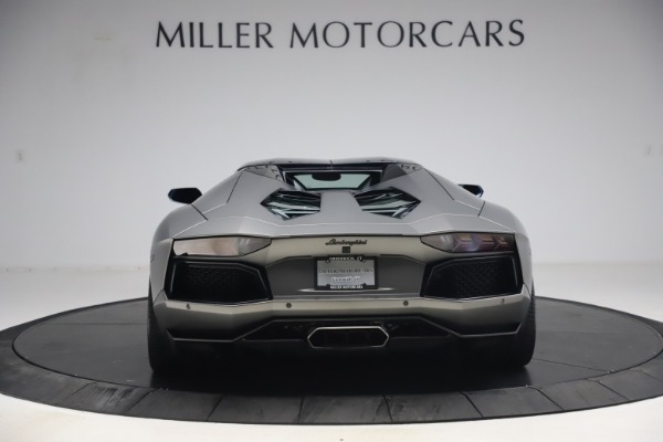 Used 2015 Lamborghini Aventador Roadster LP 700-4 for sale $349,900 at Aston Martin of Greenwich in Greenwich CT 06830 16
