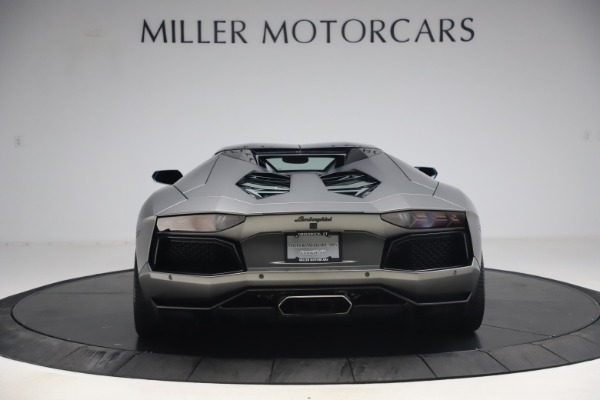 Used 2015 Lamborghini Aventador Roadster LP 700-4 for sale Sold at Aston Martin of Greenwich in Greenwich CT 06830 16